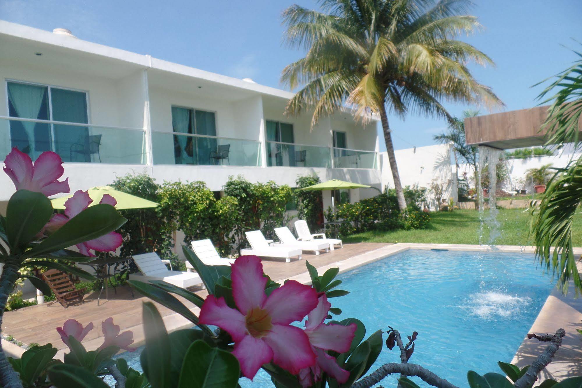 Hotel Villa Escondida Campeche Exterior photo